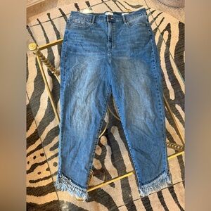 Sofia by Sofia Vergara Blue Ankle Jeans with Frayed Hem